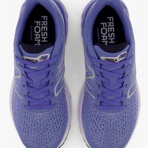 New Balance Women's 880v12 | size US11D | new in box